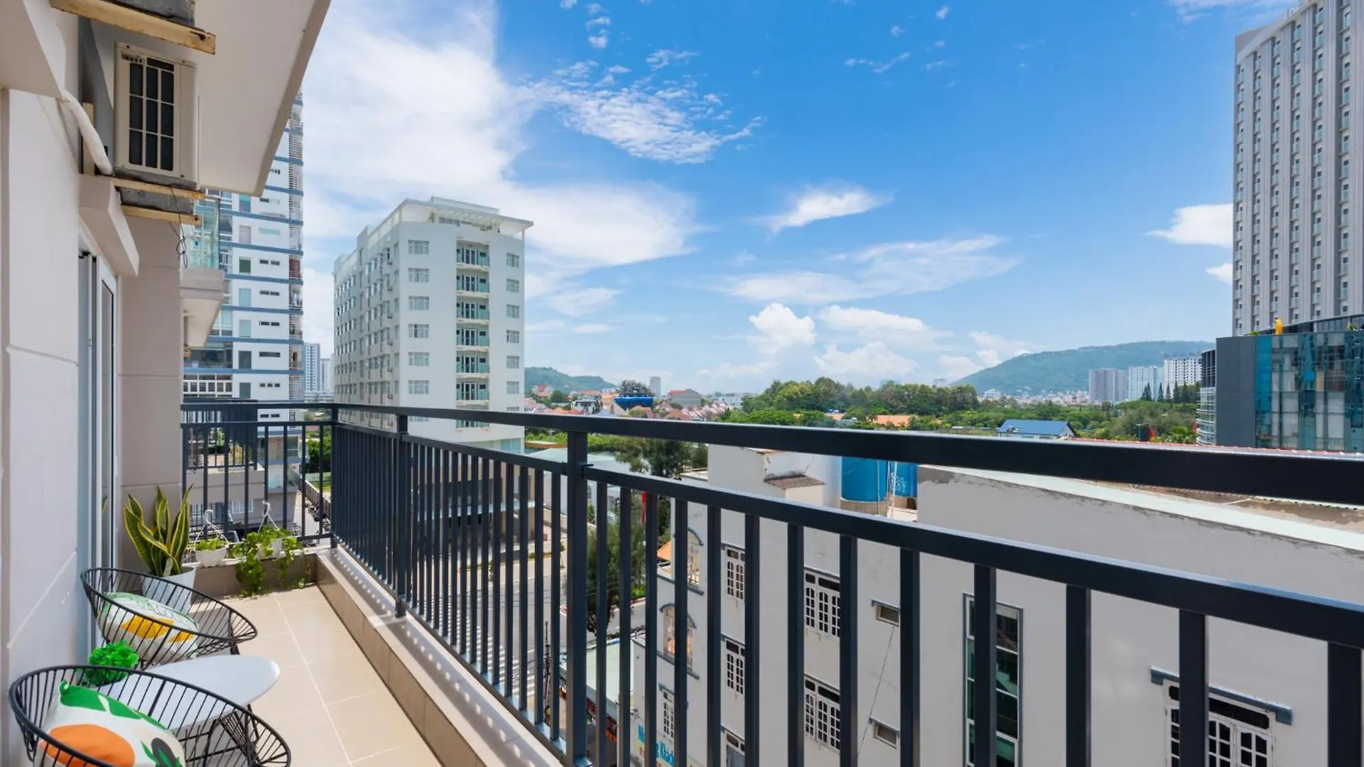 Apartment Mermaid Seaview Vung Tau- Ruby Homestay Vietnam